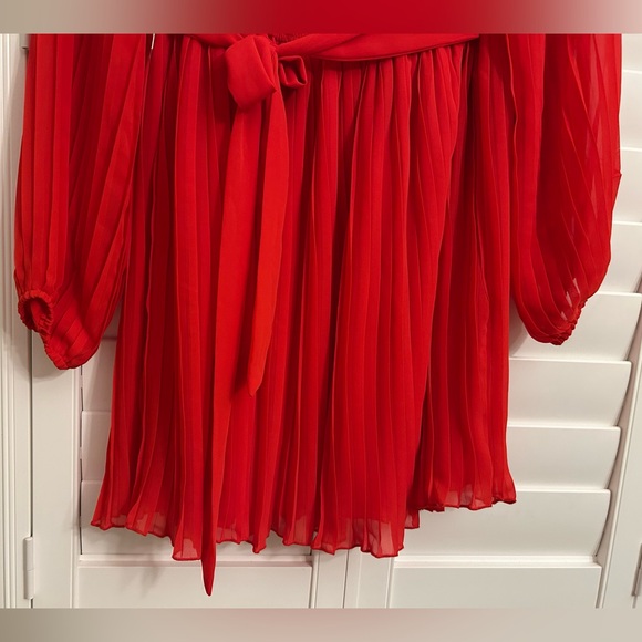 Jessica Simpson Red Pleated Long Sleeve Dress - Picture 11 of 11